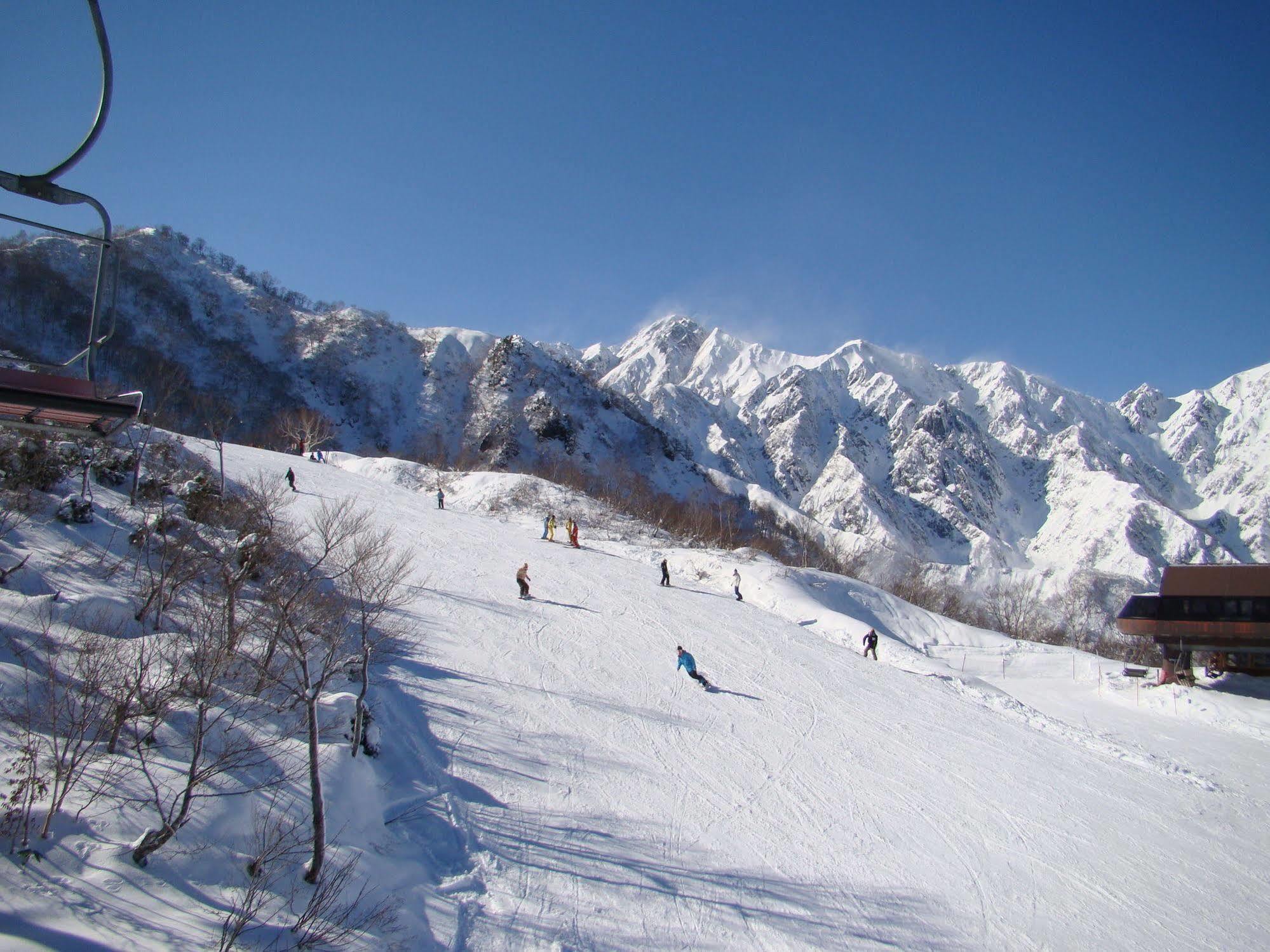 Hakuba Goryu Pension Kurumi Zewnętrze zdjęcie